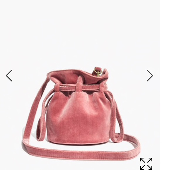 Madewell Handbags - NEW Madewell Florence Drawstring Crossbody Bag